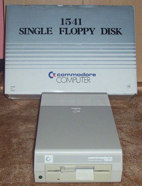 Floppy 1541 c (Die Beige mit Schnappverschluss)